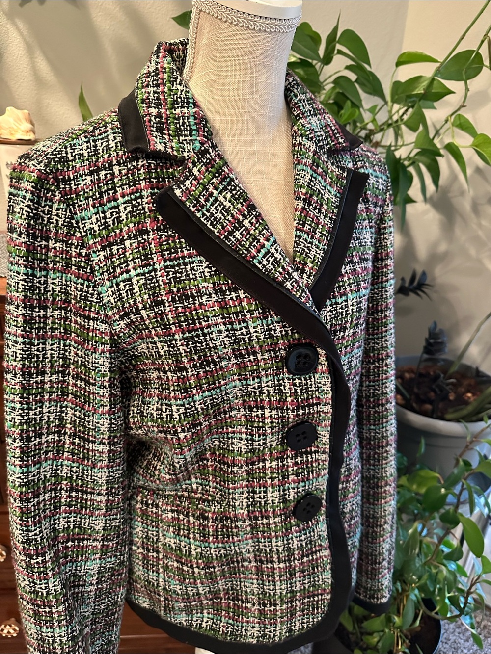 Vintage Women’s Multi-Color Tweed Jacket with Black Trim
